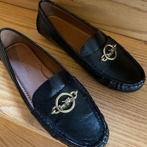 New without tag coach flat shoes